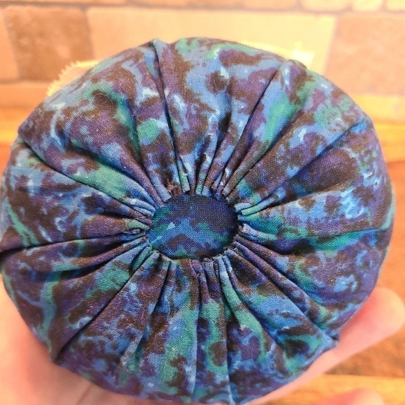 Antique German Porcelain Half Doll/ pin cushion doll with moving arms blue eyes - Picture 11 of 12